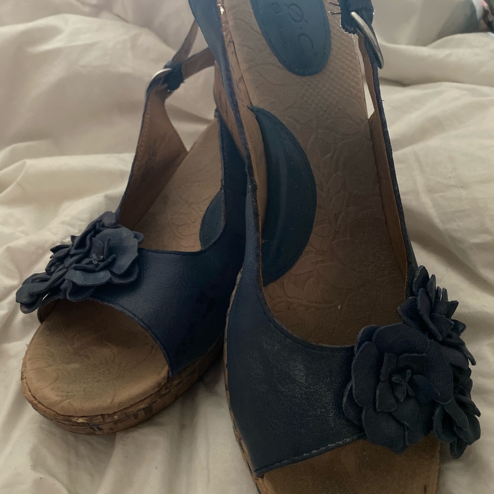 BOC wedge sandals size 10